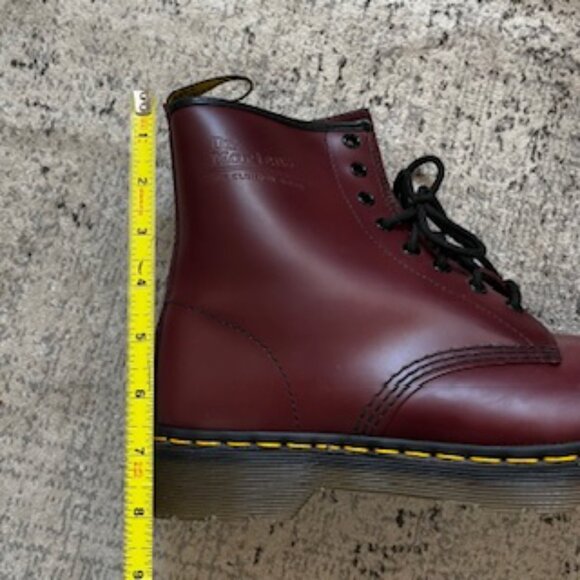 NWOT Dr. Martens Air Cushion Soles 11822 Cherry Red Boots Men’s 9 Ladies 10
